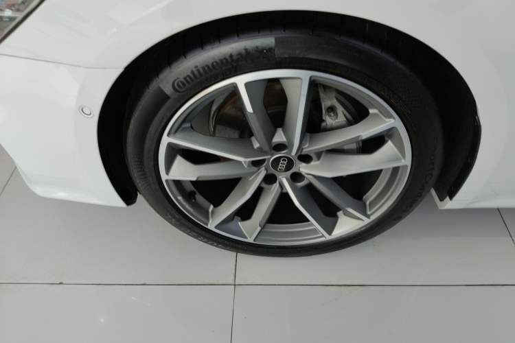 Used Audi A7 2024 45 TFSI Prestige Edition Left Front Wheel Hub