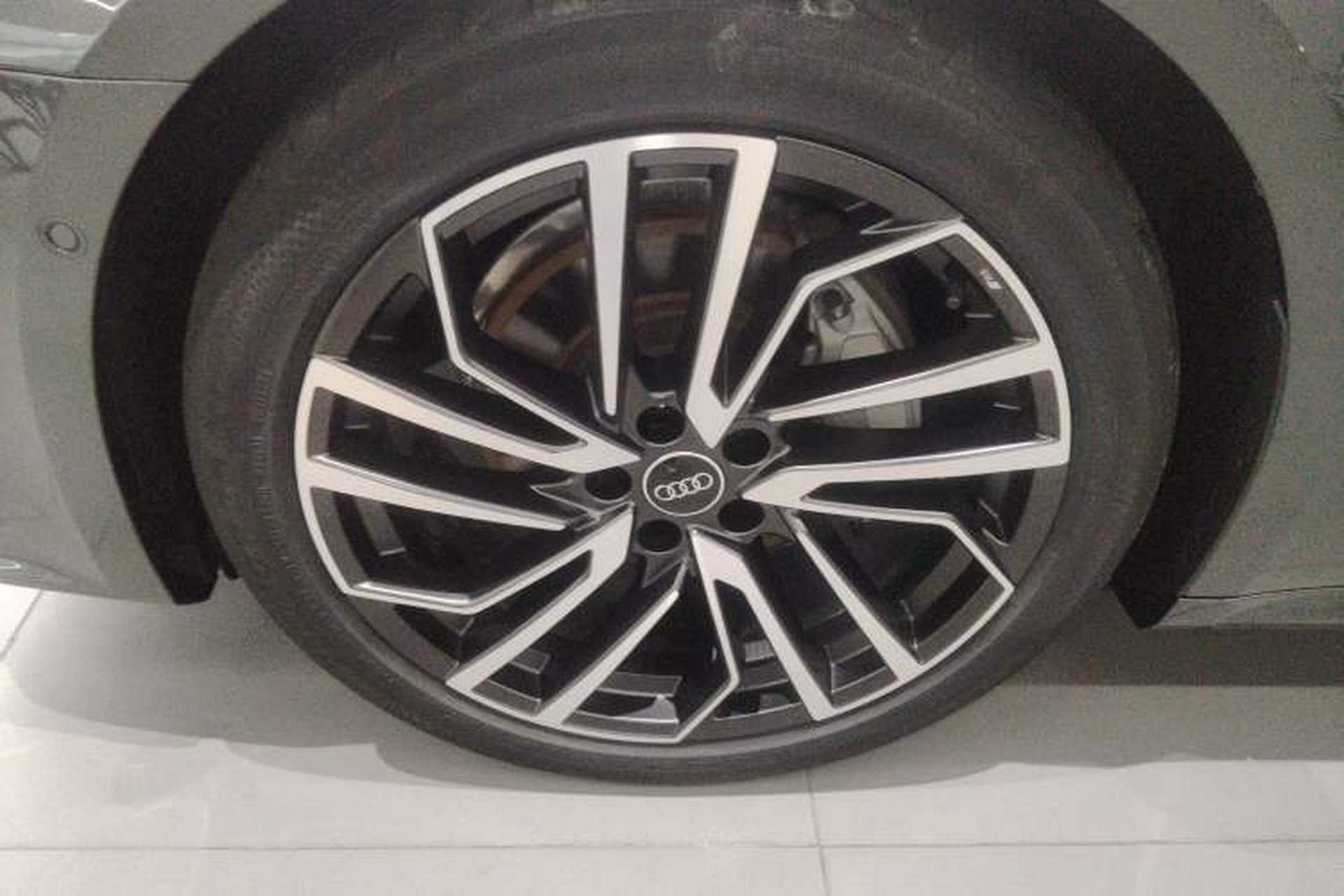 Used Audi A7 2025 45 TFSI Prestige Edition Left Front Wheel Hub