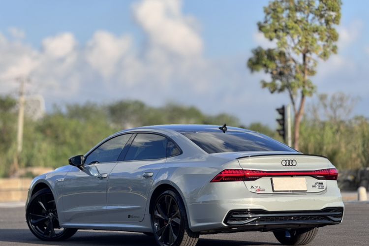 Used Audi A7L 2024 45 TFSI quattro RS Performance Edition Exterior 3