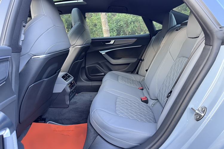 Used Audi A7L 2024 45 TFSI quattro RS Performance Edition Interior 10