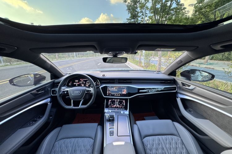Used Audi A7L 2024 45 TFSI quattro RS Performance Edition Interior 11