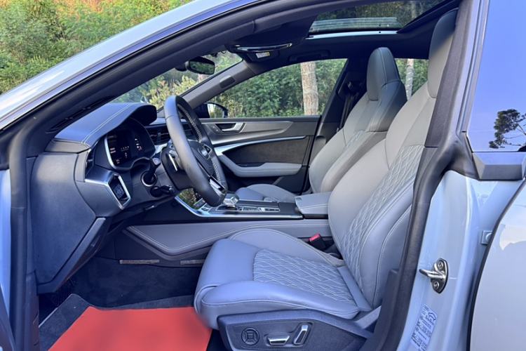 Used Audi A7L 2024 45 TFSI quattro RS Performance Edition Interior 8