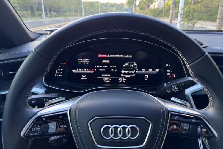 Used Audi A7L 2024 45 TFSI quattro RS Performance Edition Odometer Close Up