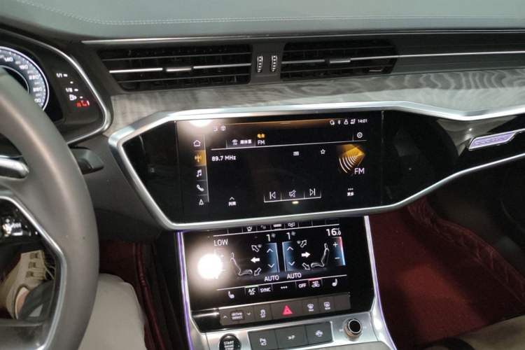 Used Audi A7L 2022 45 TFSI quattro S-line Visionary Edition Obsidian Black Package Audio And AC Panel