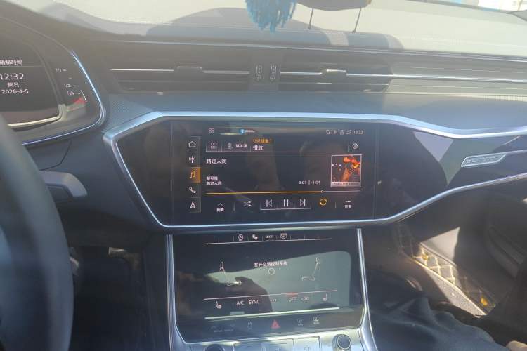 Used Audi A7L 2022 45 TFSI quattro S-line Wind Rider Audio And AC Panel