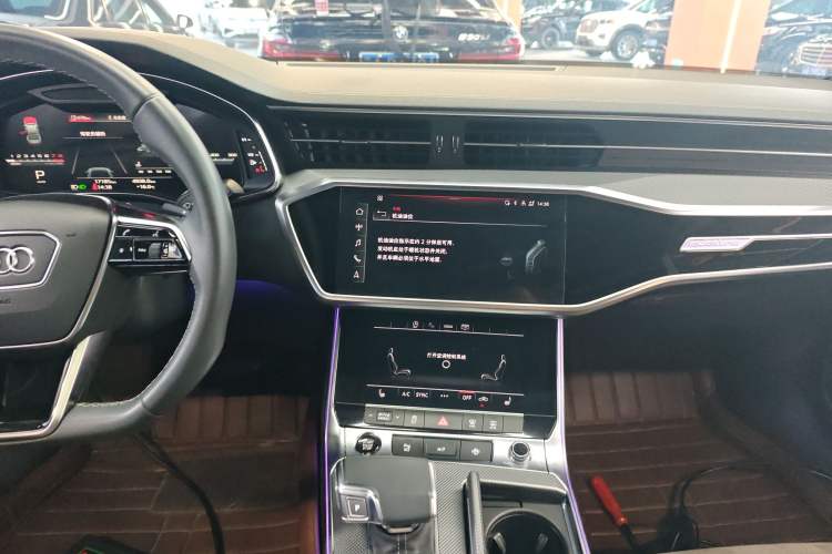 Used Audi A7L 2022 45 TFSI quattro S-line Wind Rider Audio And AC Panel