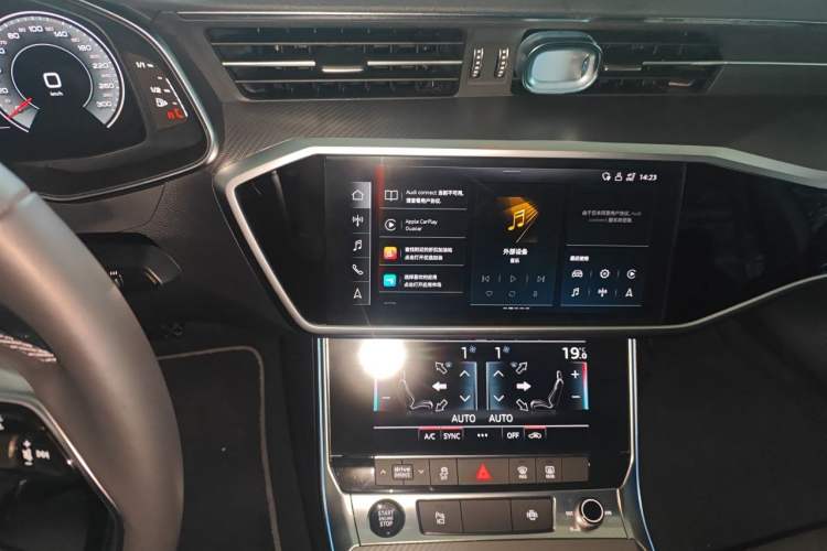 Used Audi A7L 2022 45 TFSI S-line Dream-Building Crystal Flow Package Audio And AC Panel