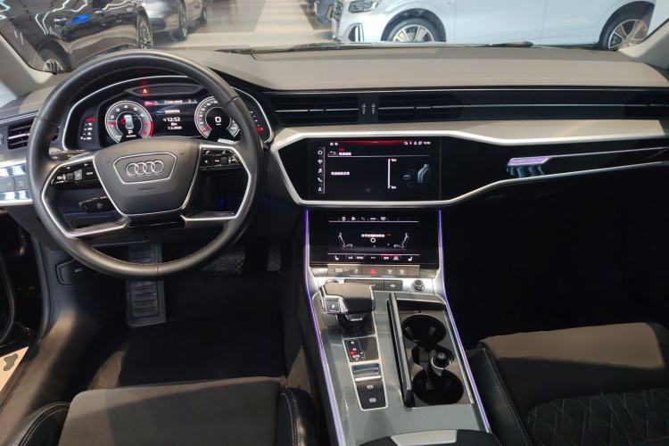 Used Audi A7L 2022 45 TFSI quattro S-line Wind Rider Center Console