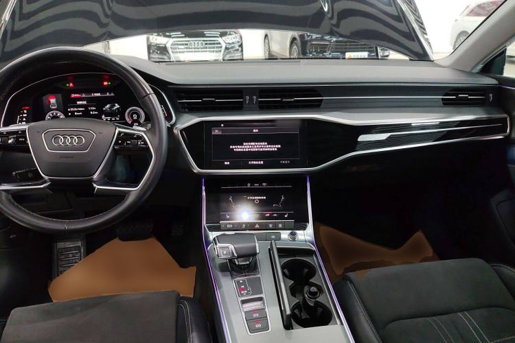 Used Audi A7L 2022 45 TFSI S-line Dream-Building Edition Center Console