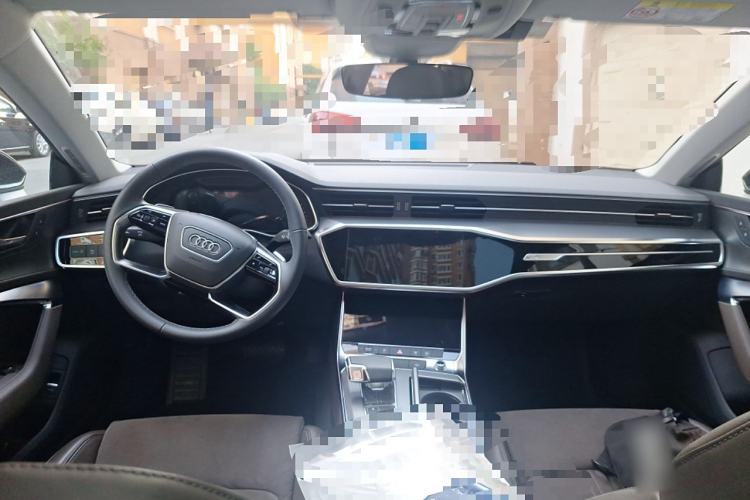 Used Audi A7L 2022 45 TFSI S-line Dream-Building Edition Center Console