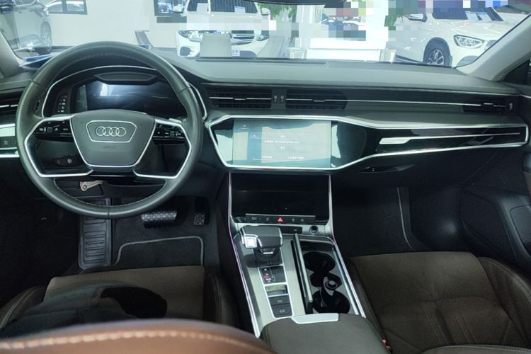 Used Audi A7L 2022 45 TFSI S-line Dream-Building Edition Center Console