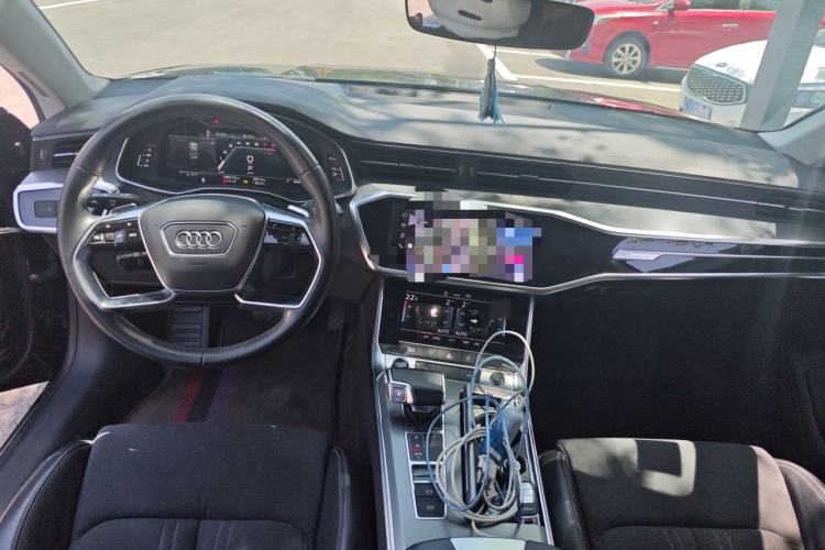 Used Audi A7L 2022 45 TFSI S-line Dream-Building Edition Center Console