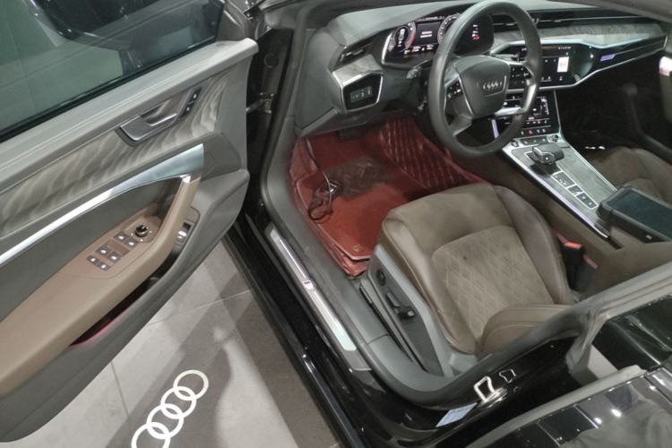 Used Audi A7L 2022 45 TFSI quattro S-line Visionary Edition Obsidian Black Package Driver Seat