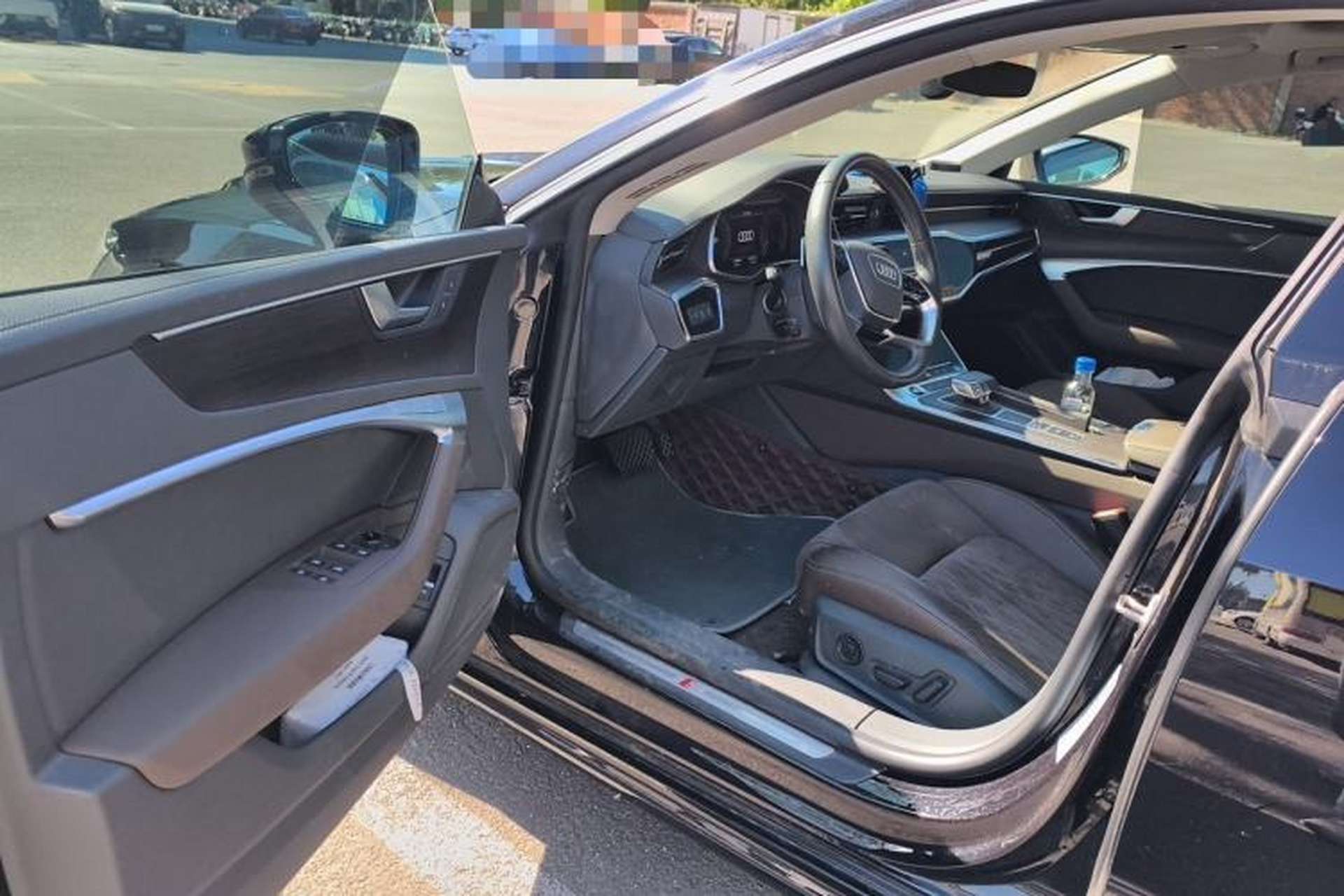 Used Audi A7L 2022 55 TFSI quattro S-line Zhiyuan Crystal Flow Package Driver Seat