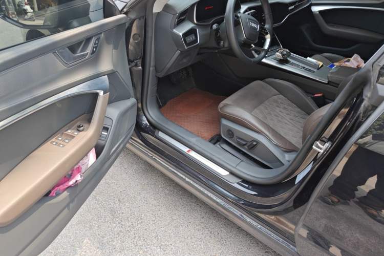 Used Audi A7L 2022 45 TFSI quattro S-line Visionary Crystal Package Driver Seat