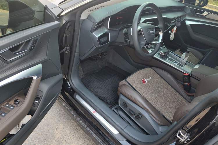 Used Audi A7L 2022 45 TFSI quattro S-line Visionary Crystal Package Driver Seat