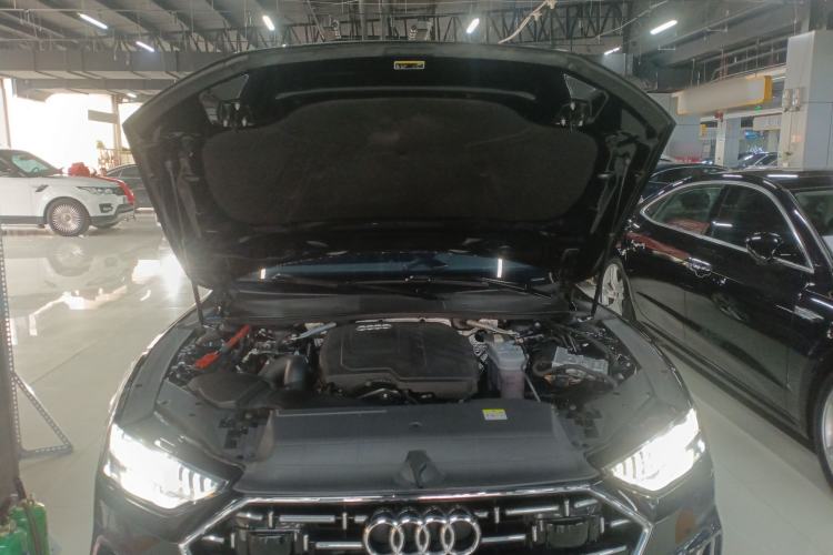 Used Audi A7L 2022 45 TFSI S-line Dream-Building Edition Engine Bay