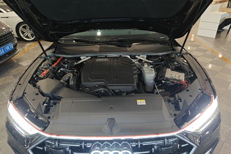 Used Audi A7L 2022 45 TFSI S-line Dream-Building Edition Engine Bay