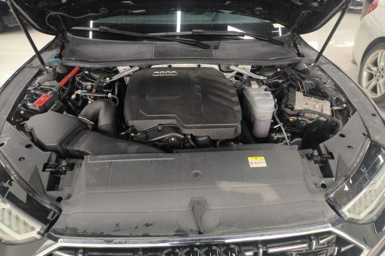 Used Audi A7L 2022 45 TFSI S-line Dream-Building Edition Engine Bay