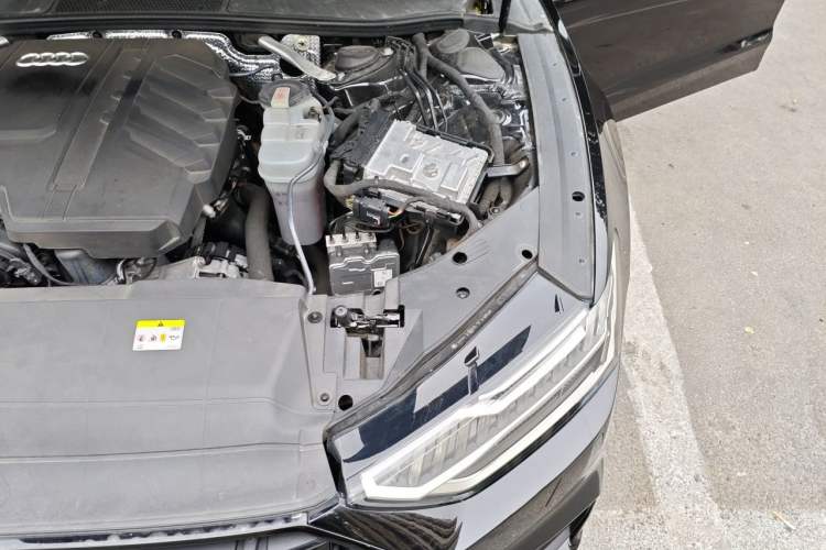 Used Audi A7L 2022 45 TFSI quattro S-line Wind Rider Engine Bay Left