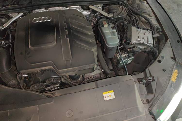 Used Audi A7L 2022 45 TFSI quattro S-line Visionary Crystal Package Engine Bay Left