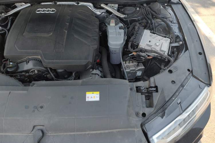 Used Audi A7L 2022 45 TFSI quattro S-line Visionary Crystal Package Engine Bay Left