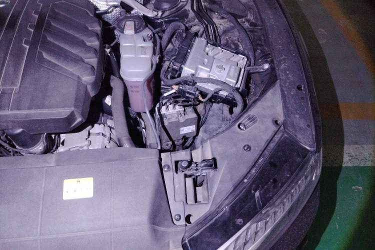 Used Audi A7L 2022 45 TFSI S-line Dream-Building Edition Engine Bay Left
