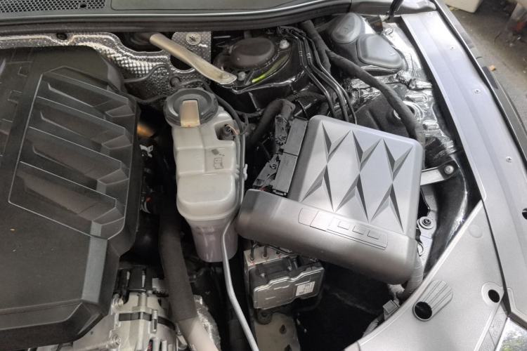 Used Audi A7L 2022 45 TFSI S-line Dream-Building Edition Engine Bay Left