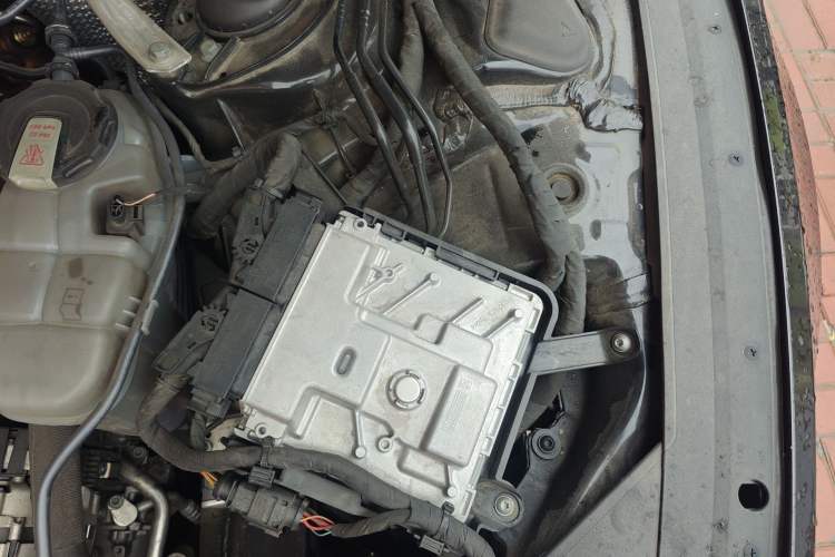 Used Audi A7L 2022 45 TFSI S-line Dream-Building Edition Engine Bay Left