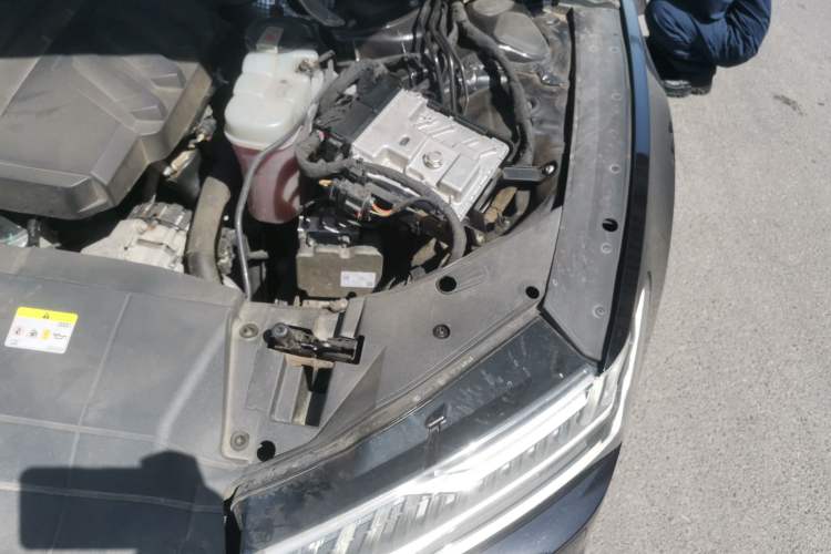 Used Audi A7L 2022 45 TFSI S-line Dream-Building Edition Engine Bay Left