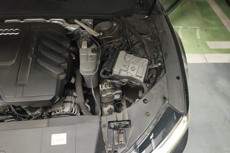 Used Audi A7L 2022 45 TFSI quattro S-line Wind Rider Engine Bay Left