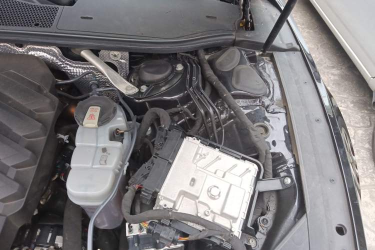 Used Audi A7L 2022 45 TFSI quattro S-line Paladin Engine Bay Left