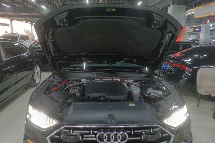 Used Audi A7L 2022 45 TFSI S-line Dream-Building Edition Engine Bay