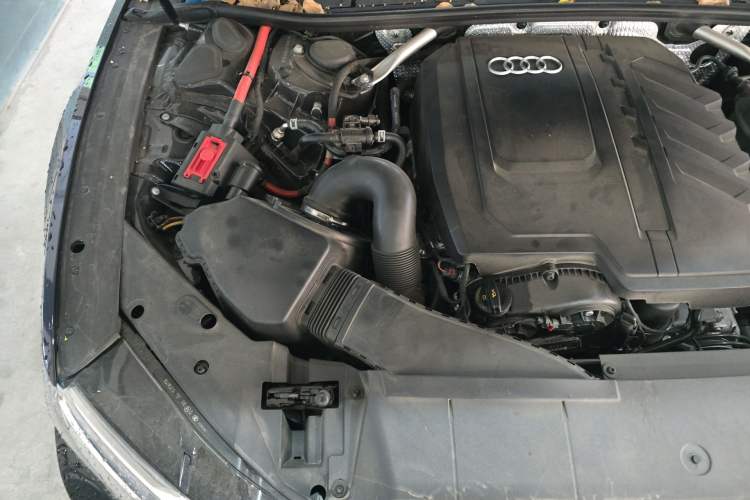 Used Audi A7L 2022 45 TFSI S-line Dream-Building Edition Engine Bay Right