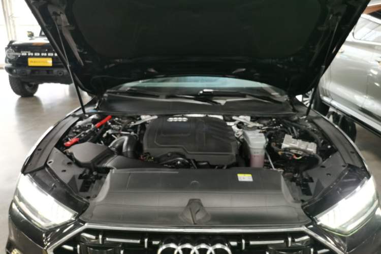 Used Audi A7L 2022 45 TFSI S-line Dream-Building Edition Engine Bay