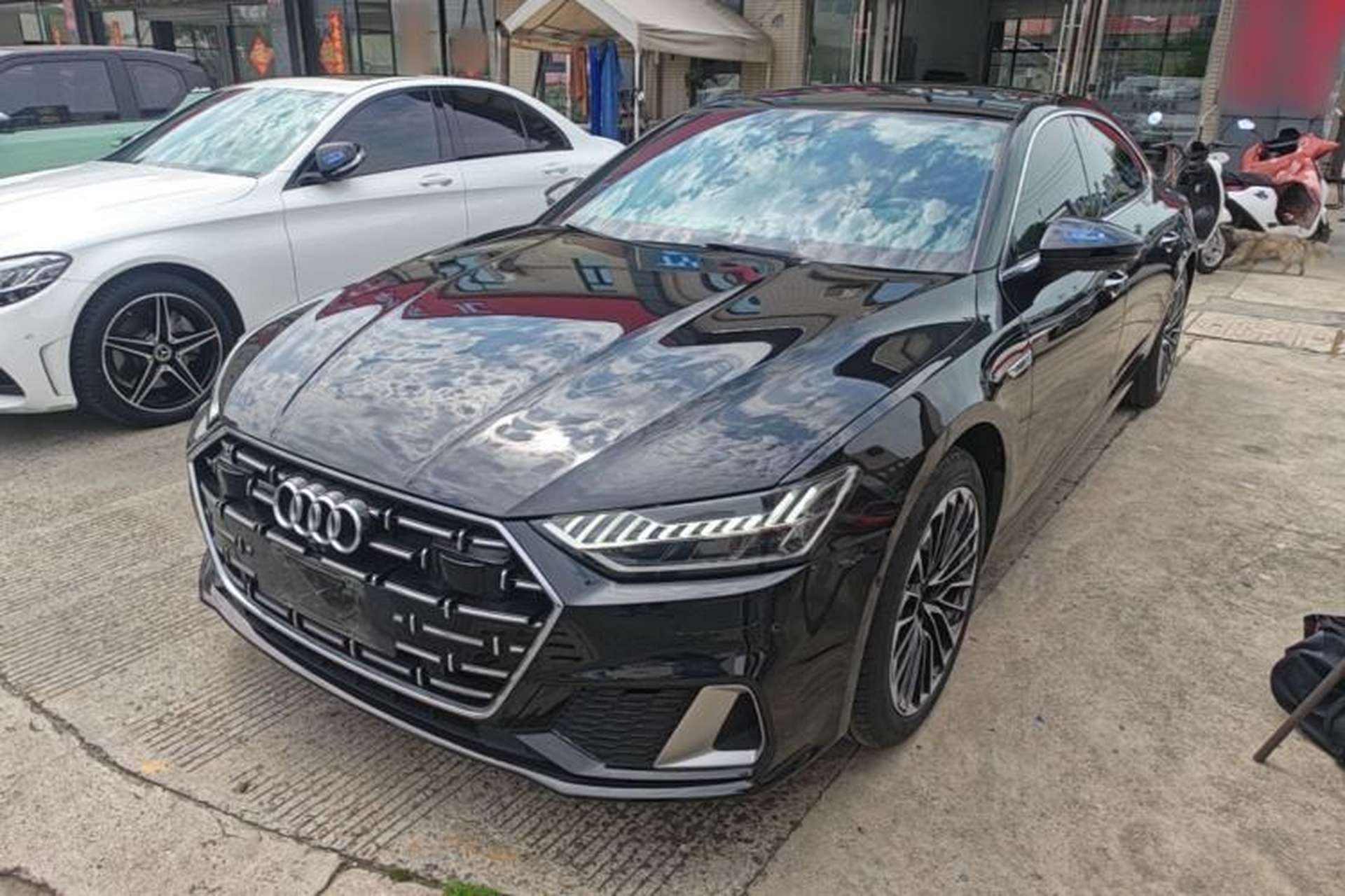 Used Audi A7L 2022 45 TFSI quattro S-line Visionary Crystal Package Front Left 45 Deg