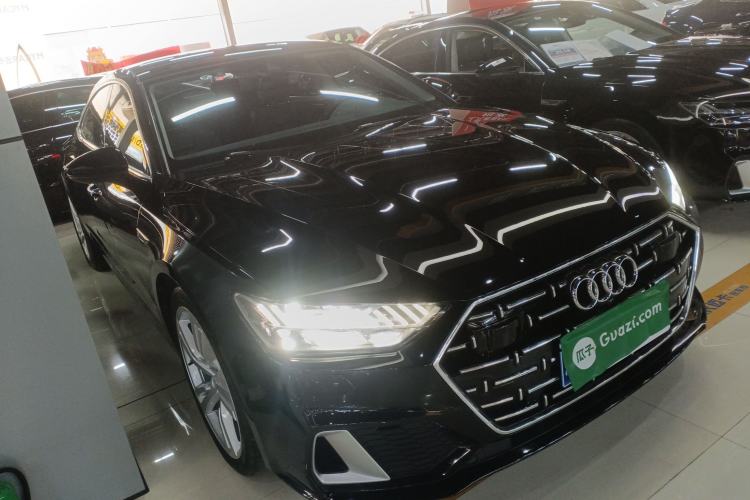 Used Audi A7L 2022 45 TFSI S-line Dream-Building Edition Front Right 45 Deg