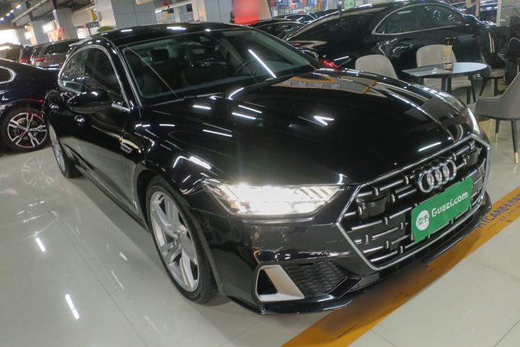 Used Audi A7L 2022 45 TFSI S-line Dream-Building Edition Front Right 45 Deg