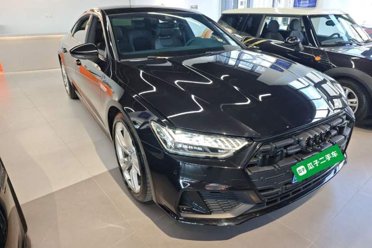 Used Audi A7L 2022 45 TFSI quattro S-line Wind Rider Front Right 45 Deg