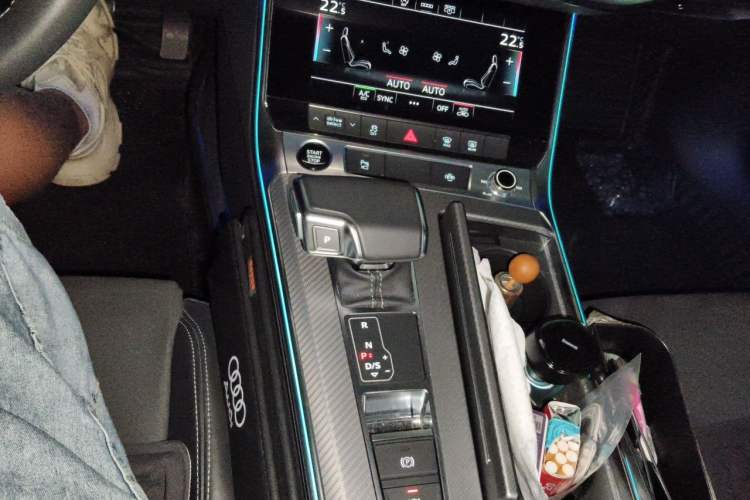 Used Audi A7L 2022 45 TFSI S-line Dream-Chasing Youth Edition Gear Lever