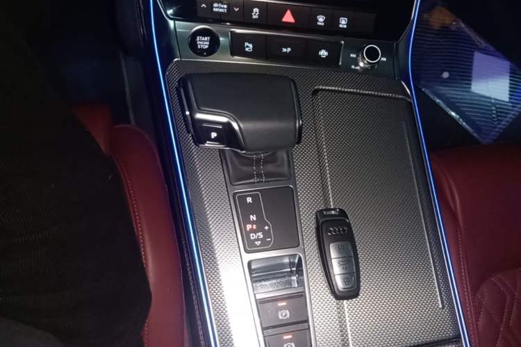 Used Audi A7L 2022 45 TFSI quattro S-line Wind Rider Gear Lever