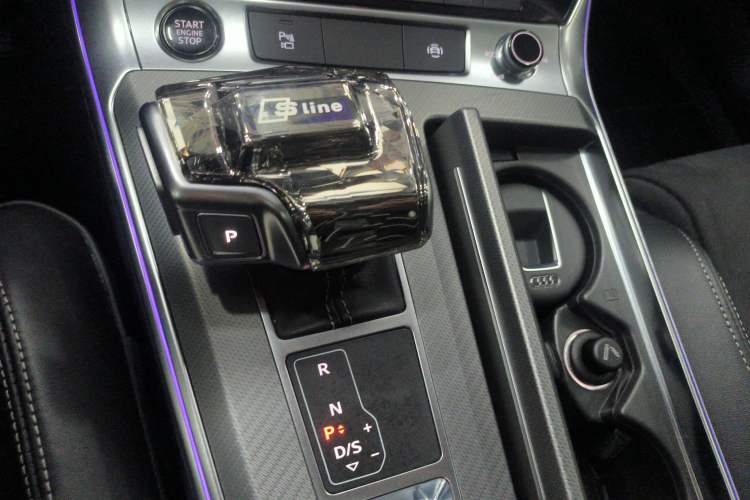 Used Audi A7L 2022 45 TFSI S-line Dream-Building Edition Gear Lever