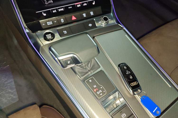 Used Audi A7L 2022 45 TFSI S-line Dream-Building Edition Gear Lever