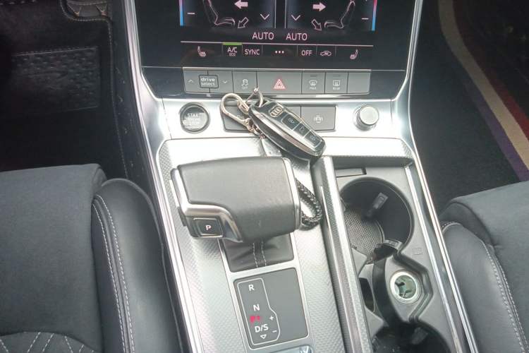 Used Audi A7L 2022 45 TFSI quattro S-line Paladin Gear Lever