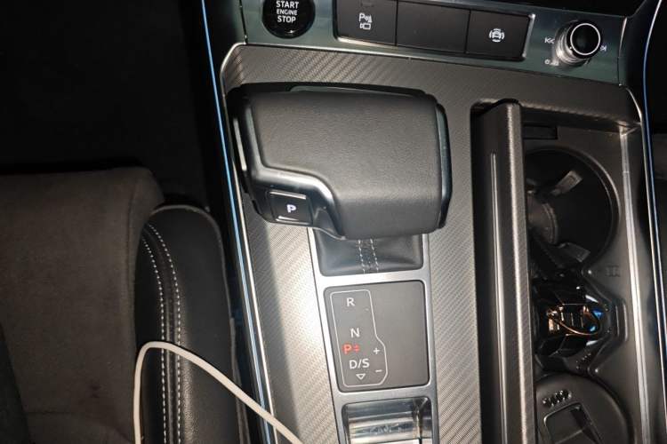 Used Audi A7L 2022 45 TFSI S-line Dream-Building Crystal Flow Package Gear Lever