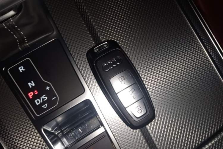 Used Audi A7L 2022 45 TFSI quattro S-line Wind Rider Interior 1