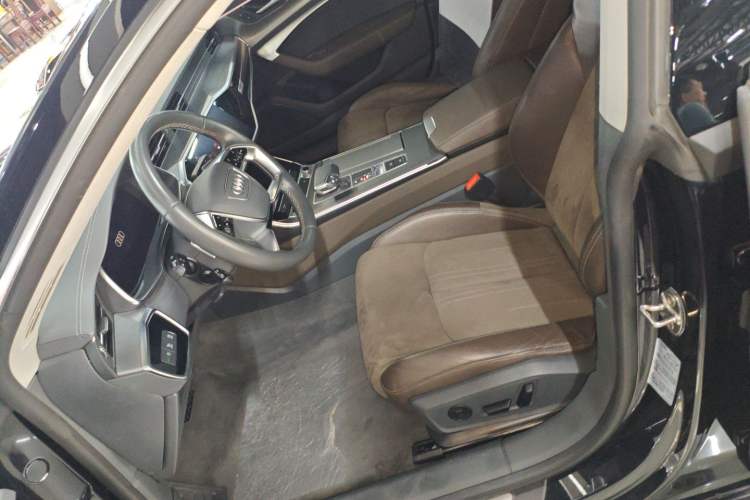 Used Audi A7L 2022 45 TFSI S-line Dream-Building Edition Left Front Seat