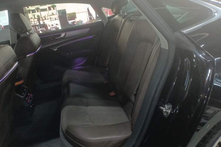 Used Audi A7L 2022 45 TFSI S-line Dream-Building Edition Left Rear Seat