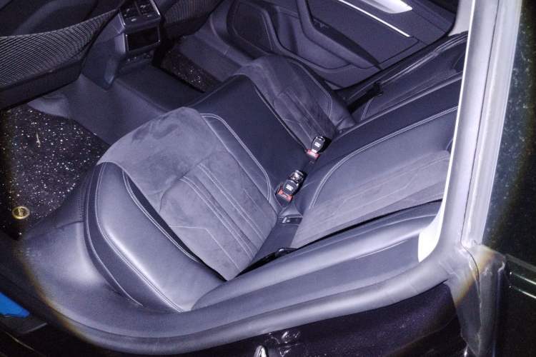 Used Audi A7L 2022 45 TFSI S-line Dream-Building Edition Left Rear Seat