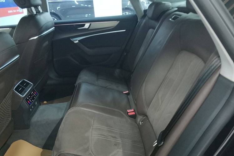 Used Audi A7L 2022 45 TFSI S-line Dream-Building Edition Left Rear Seat